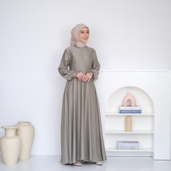 Valdys Hijab - Al Umara Dress (Dress Mario Silk) - Gambar 2