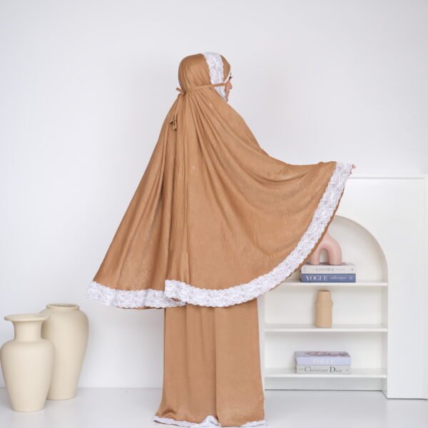 Valdys Hijab - Naeima Prayer Set (Mukena Dewasa 2in1 Santorini Silk Premium) - Gambar 5