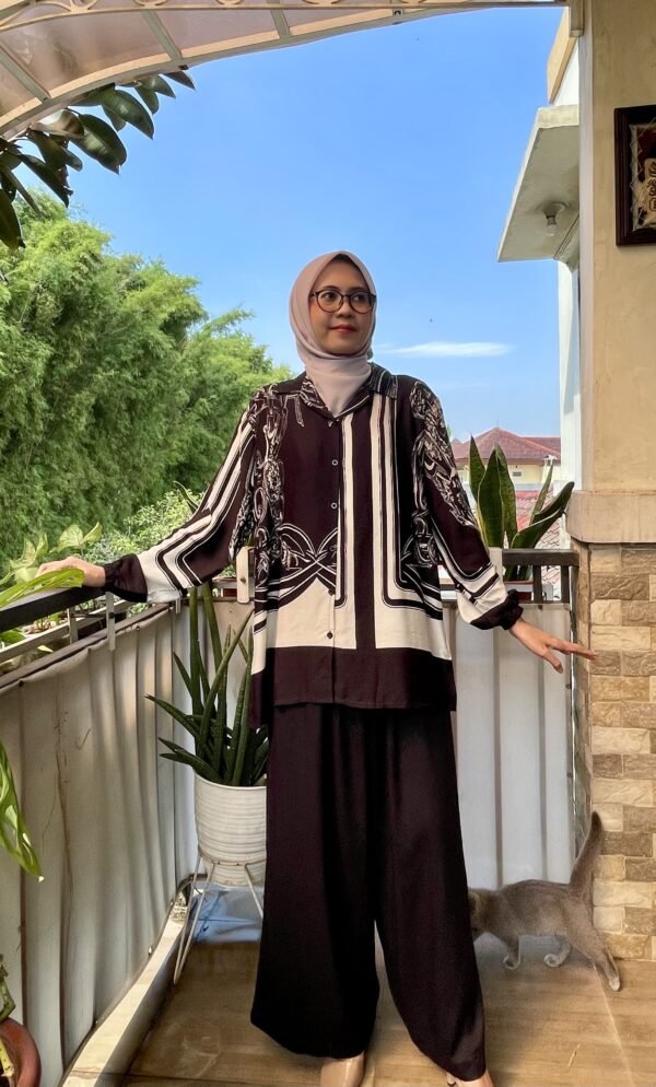 Valdys Hijab - Nayyara Set (One Set Setelan Wanita Katun Rayon-Twill) - Gambar 2